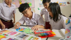 Tahun Ajaran Baru, Orangtua Penting Memilih Alat Tulis Berkualitas