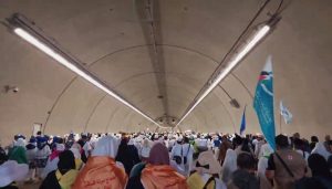 Hari Kedua di Mina, Jemaah Lontar Jumrah Ula, Wustha, dan Aqabah