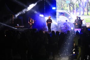 Meski Rintik Hujan, Warga Medan Antusias Menikmati Hiburan di Colorful Medan Carnaval