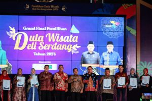 Wahyu dan Intan Raih Duta Wisata Deli Serdang 2024
