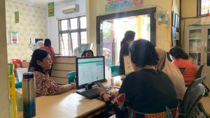 Masyarakat Sangat Terbantu UHC JKMB, Sudah 138 Warga Berobat Gunakan KTP di Puskesmas Teladan