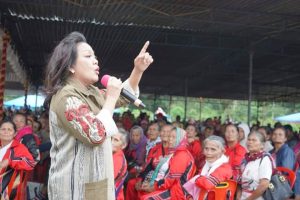 Ika Smandellan Dukung Satika Simamora dalam Pencalonan Bupati Tapanuli Utara