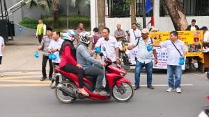 SMSI Medan Bersama Koordinator Wartawan Unit DPRD Medan dan YLMI Bagikan 400 Cup Takjil 