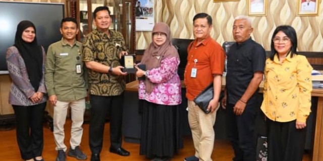 Sekretariat DPRD Kota Medan menerima Kunjungan Kerja Sekretariat DPRD Kota Depok,