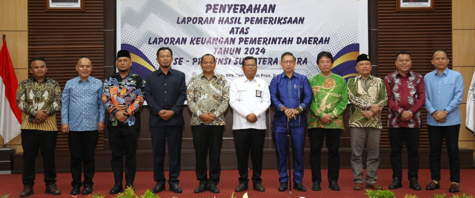 Ketua DPRD Medan menerima LHP atas LKPD Tahun 202426 Mei 2025