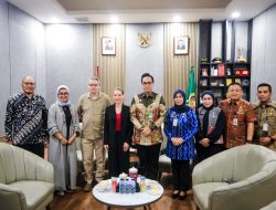 Rico Waas Bahas Peluang Investasi dan Kerjasama Dengan Konsul Amerika Serikat