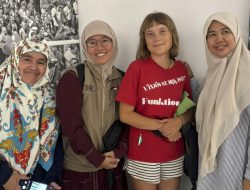 Aktivis Greta Thunberg Puji Indonesia