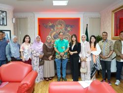 Ketua DPRD Kota Medan menerima Audiensi SavEnvironment