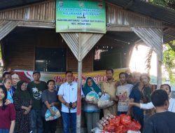 Ketua DPRD Medan Salurkan Ratusan Paket Sembako ke Warga Terdampak Banjir di Titi Papan dan Mabar