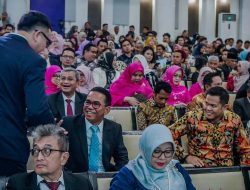 Hadiri Pelantikan Rektor USU, Zakiyuddin Harahap Ucapkan Selamat kepada Muryanto