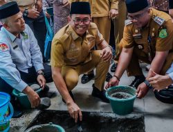 Letakkan Batu Pertama Pembangunan Masjid At-Tawwabin, Zakiyuddin Harahap Tekankan Fungsi Sosial Rumah Ibadah