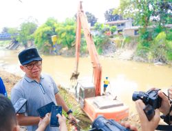 Sejalan dengan Program Presiden Prabowo, Pemko Medan Intensifkan Aksi Bersih-Bersih Lingkungan