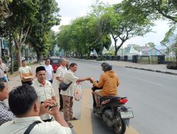 Wartawan DPRD Medan Berbagi Takjil di Bulan Ramadan, Wujud Kepedulian kepada Masyarakat