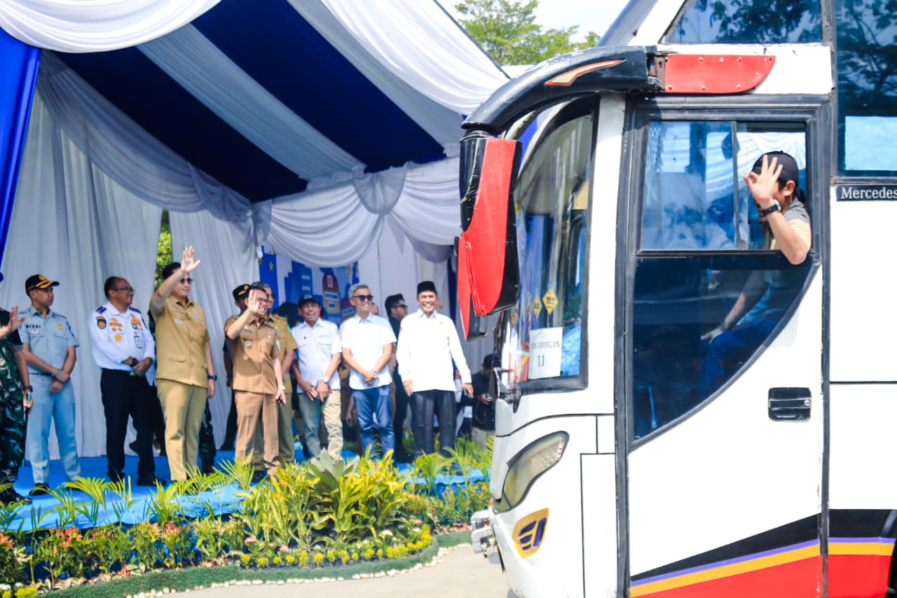 Pemko Medan Berangkatkan 4.000 Peserta Mudik Bareng