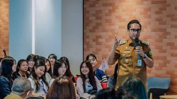 Ketika Rico Waas Menggali Mimpi dan Menyalakan Nyali Mahasiswa…