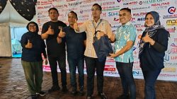 Rico Waas Kunjungi Stan PWPM di Bazaar Kuliner UMKM APEKSI 2026, Borong Produk Lokal dan Doakan Sukses