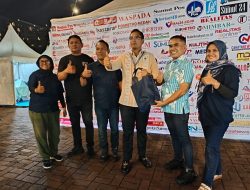 Rico Waas Kunjungi Stan PWPM di Bazaar Kuliner UMKM APEKSI 2026, Borong Produk Lokal dan Doakan Sukses