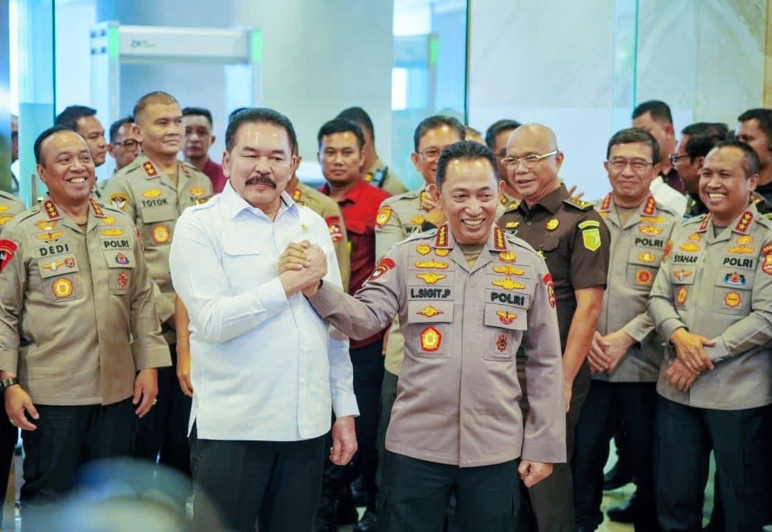 kapolrsi sambangi kejaksaan dan TNI