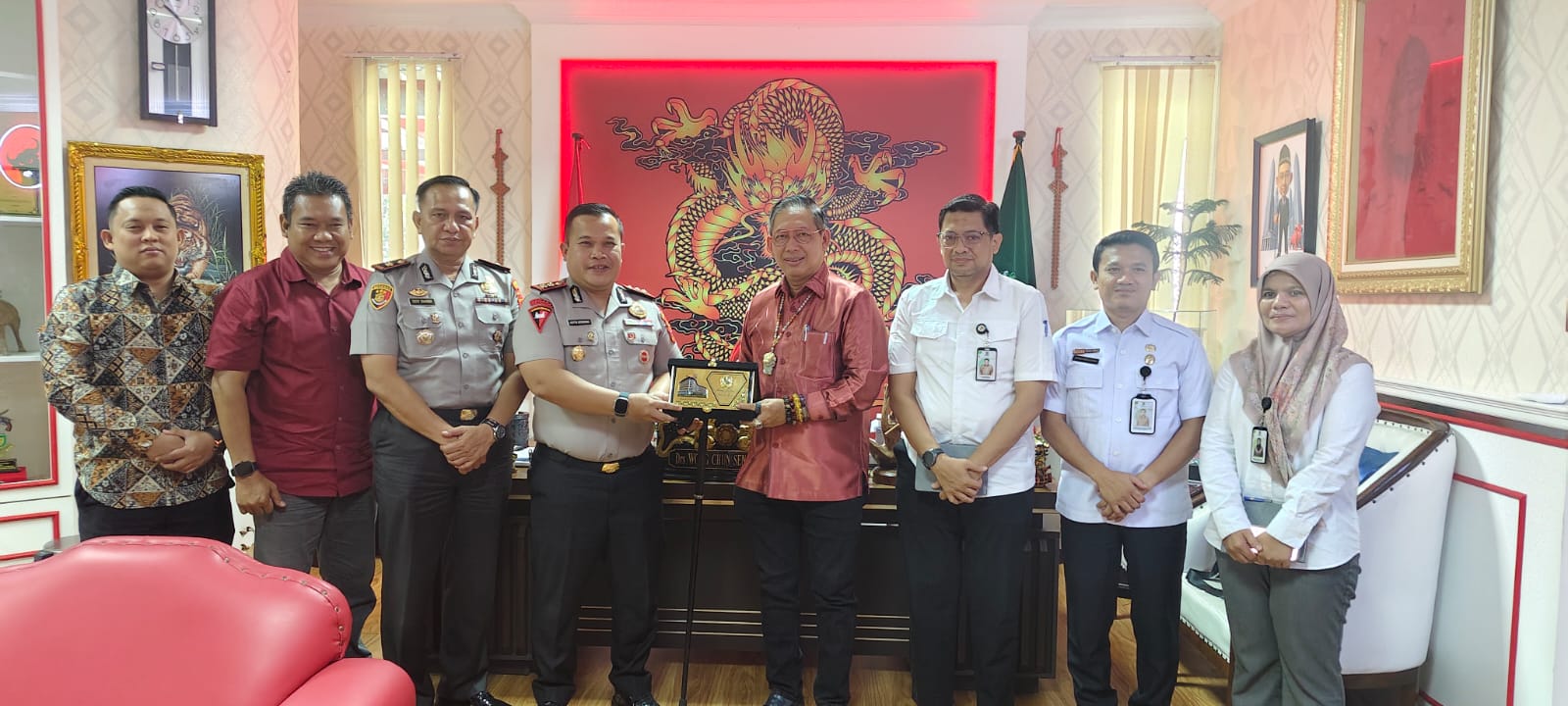 wong chun sen menerima kunjungan kapolres Pelabuhan Belawan