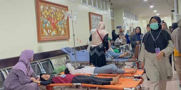 293 Santri Ponpes Manbaul Hikam Sidoarjo Diduga Keracunan MBG