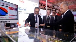 Direktur Strategic Business Development & Portfolio Telkom Seno Soemadji (paling kiri) memperkenalkan empat kapabilitas Sovereign Digital Technology yang membentuk ekosistem teknologi digital nasional terintegrasi